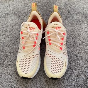 Nike Air Max 270.